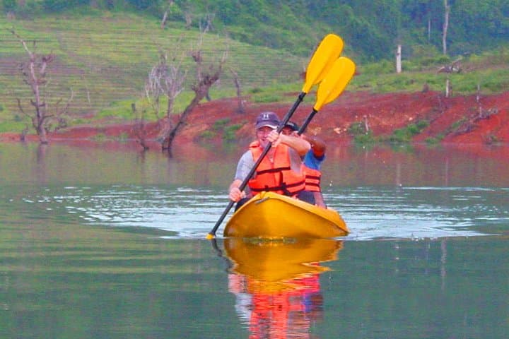 Kayaking Bolgoda Lake: Paddle the Southern Lake Mangroves photo 4
