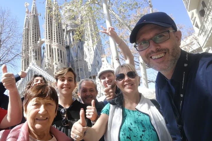 Half-Day Sagrada Familia & Barcelona Small-Group Tour with Hotel Pickup photo 1