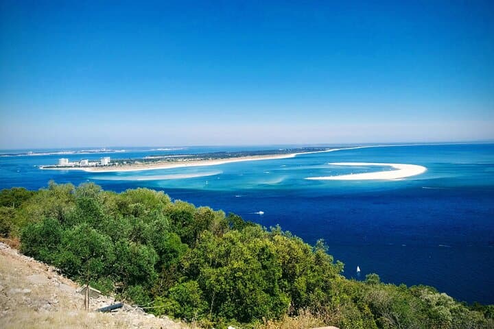 Arrábida National Park private tour from Setúbal: Palmela, Sesimbra & coastal views photo 6