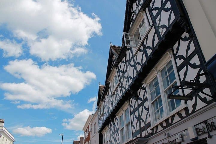 Private Walking Tour of Warwick: Historic Town Center & Hidden Gems photo 4