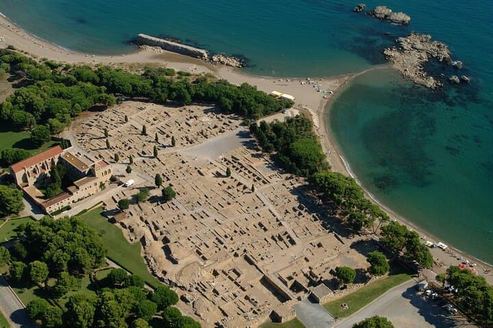 Costa Brava and Empúries Day Tour from Barcelona with Medes Islands Boat Ride photo 6
