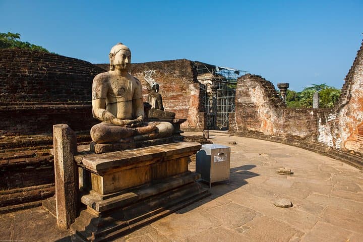 Polonnaruwa Ancient Kingdom and Minneriya Elephant Safari: Day Trip from Dambulla photo 2