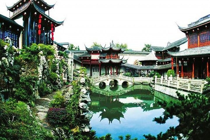 Private Hangzhou Layover Tour: West Lake, Longjing Tea & Lingyin Temple in One Day photo 4