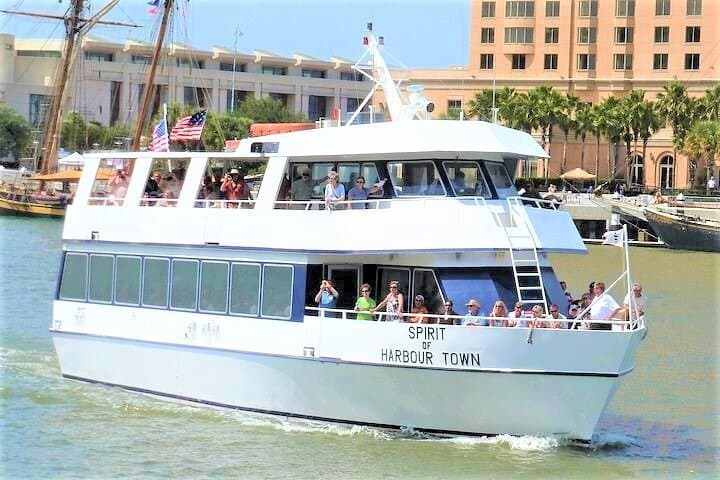 Hilton Head to Savannah Round-Trip Ferry: Fast Day Cruise to River Street