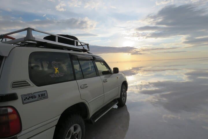 Stargazing on the Uyuni Salt Flats: Night Tour from Uyuni photo 6