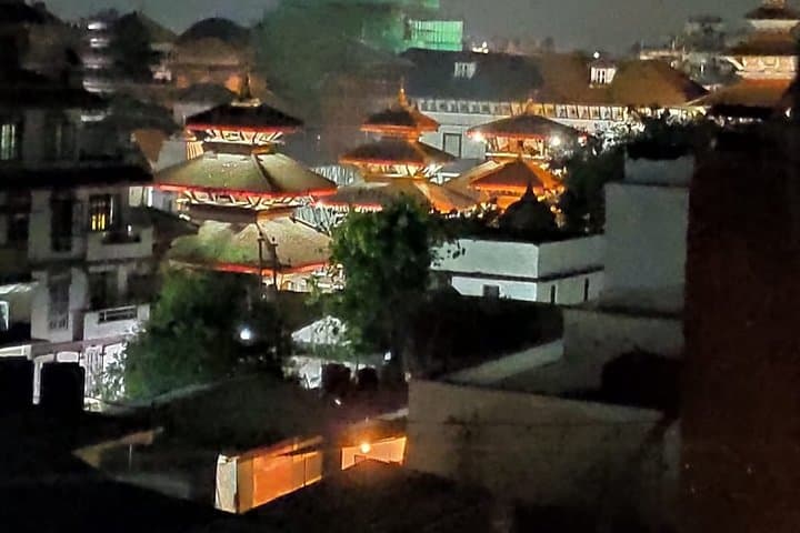 Night Aarti at Pashupatinath: Evening Rituals & Cultural Walk in Kathmandu photo 1