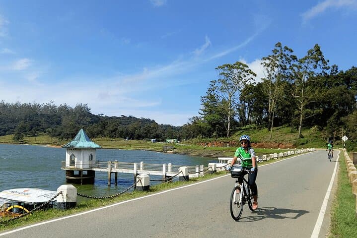 Kandy to Nuwara Eliya: Highlands Cycling Through Sri Lanka's Tea Country photo 6