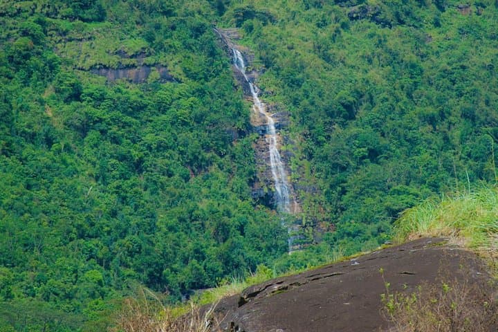 Kota Ganga Waterfall Hike from Kandy: Knuckles Range Trek to Cascading Falls photo 6