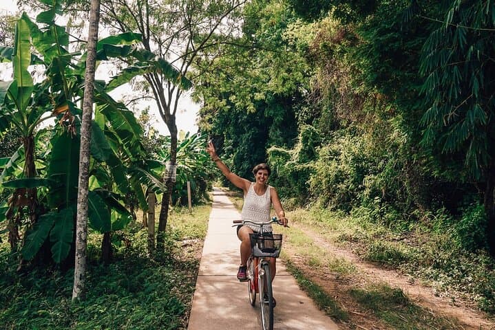 Cycle Anuradhapura: Reservoir Rides, Ancient Stupas & a Home Cooking Demo photo 3