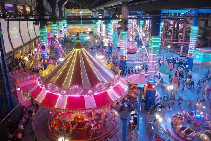 Genting Highlands Cable Ride, Strawberry Picking & Theme Park Day Trip photo 2