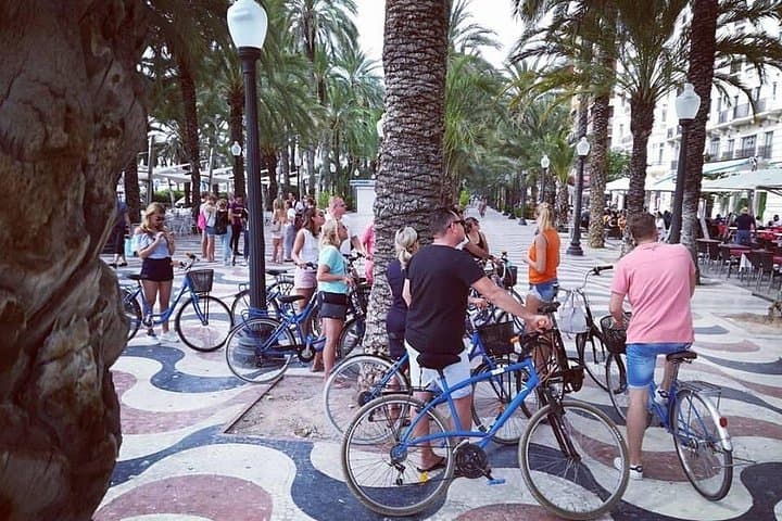 Alicante Beach Bike Tour: Old Town to Albufereta Beaches photo 4