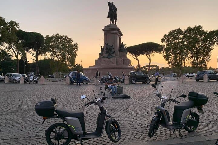 Rome’s Hidden Mysteries: 3‑Hour E‑Scooter Tour Through Secret Streets photo 4