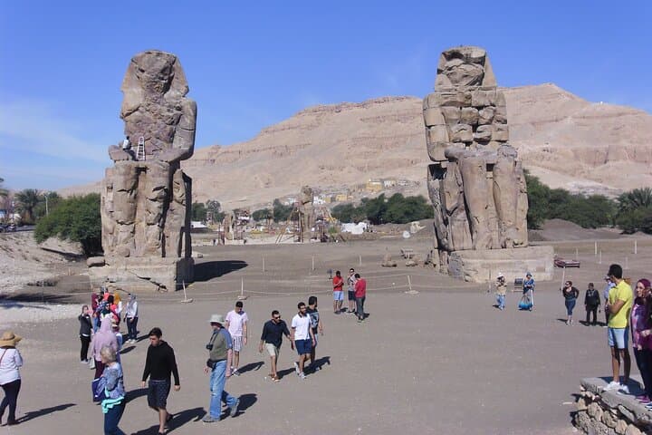 4-Day Nile Cruise Aswan to Luxor with Abu Simbel & Sunrise Balloon photo 4