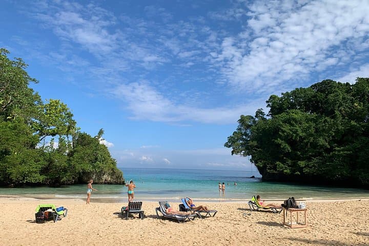 3-Day Jamaica Coastal Discovery: Dunn's River Falls, Blue Lagoon & Maroon Culture photo 4