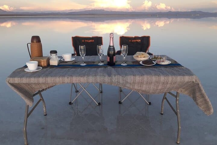 2-Day Uyuni Salt Flats Tour Including Laguna Colorada photo 3