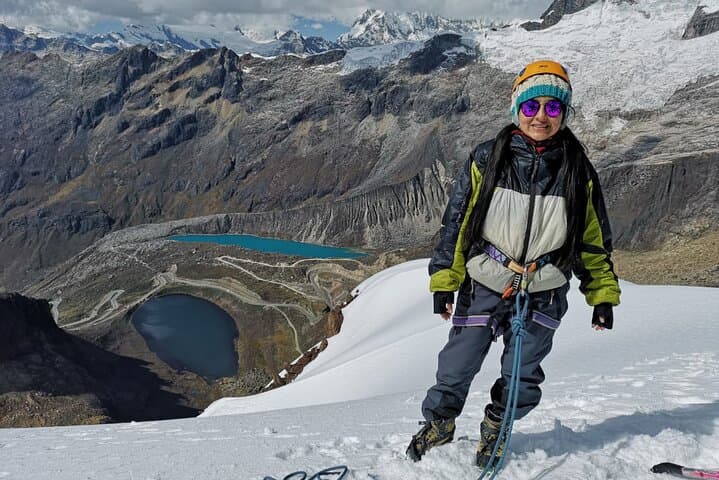 Ascent to Nevado Mateo — Beginner-Friendly Mountaineering in Peru's Cordillera Blanca