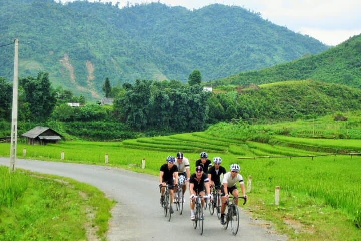 Sapa to Dien Bien Phu: 4-Day Northwest Vietnam Mountain Bike Adventure photo 2