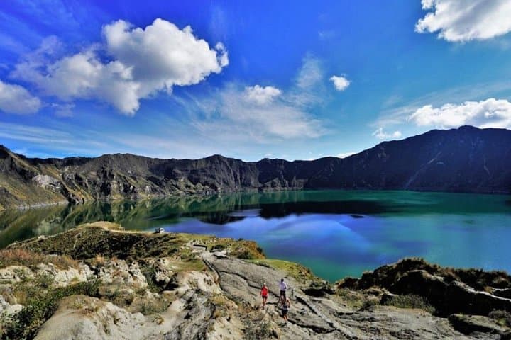 Trekking Quilotoa Crater Lake: Andes Day Trek, Crater Kayak & Local Markets