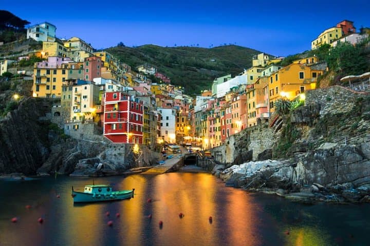 Cinque Terre Private Tour by Minivan & Ferry from La Spezia photo 4