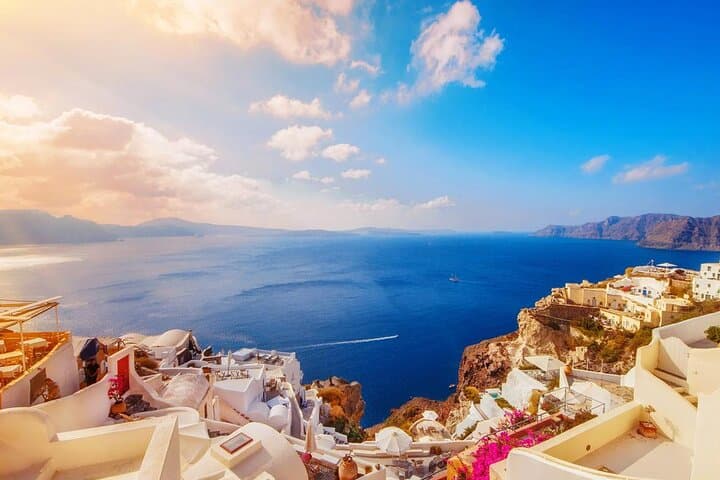 Explore Santorini’s Highlights: A Private Half-Day Tour Adventure