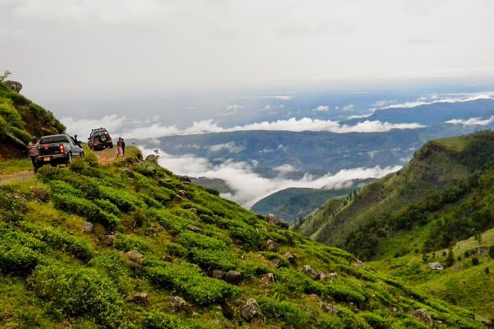 Devil's Staircase Hike: Bambarakanda Falls to Ohiya — 15 km High-Plateau Trek photo 4