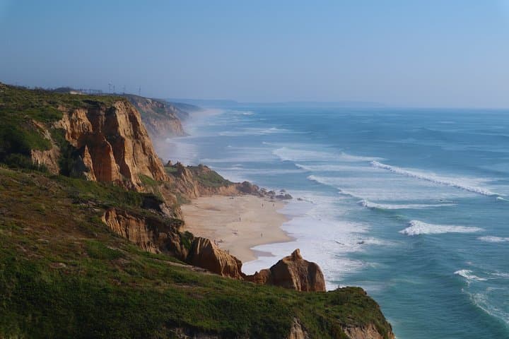 Explore Nazaré by E‑Bike: 4‑Hour Coastal Ride with Bosch Assist photo 2