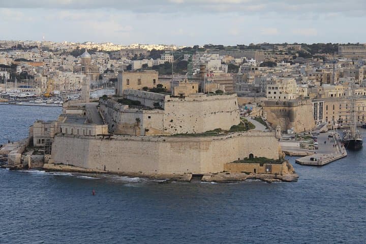 Self-Drive Electric Car Tour of Malta’s Three Cities and Kalkara photo 4