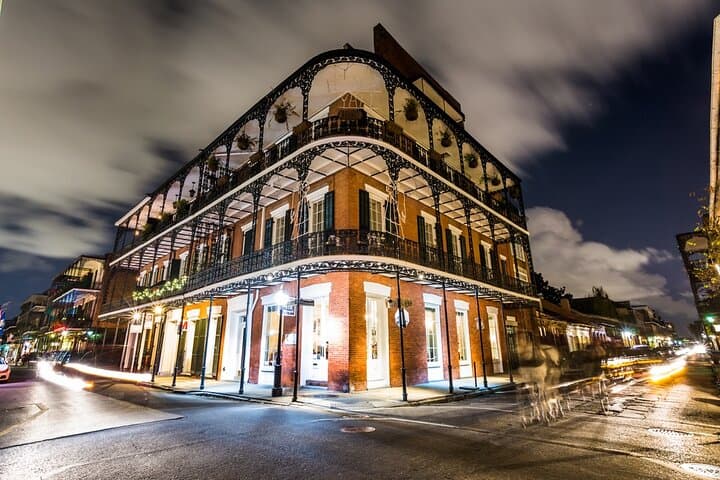 Unsolved Mysteries of New Orleans: Night Walking Ghost Tour in the French Quarter photo 6