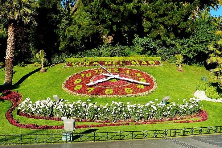 Valparaíso & Viña del Mar Day Tour from Santiago: Coastal Culture, Funiculars & Beaches photo 3