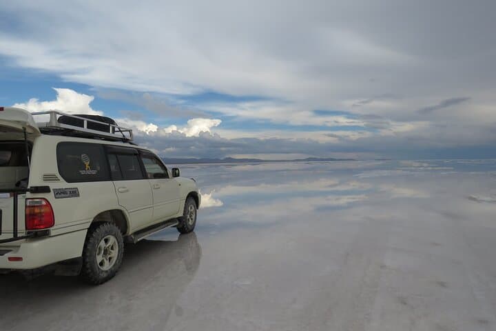 Stargazing on the Uyuni Salt Flats: Night Tour from Uyuni photo 5