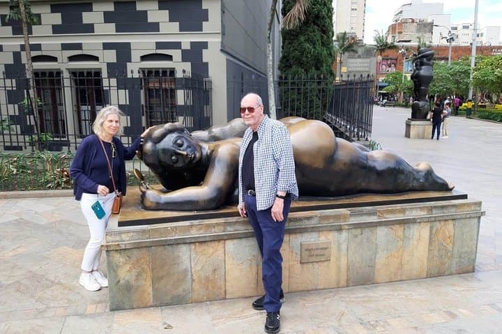 Private Guided Medellín Tour: Comuna 13, Metrocable & Pablo Escobar Sites photo 4