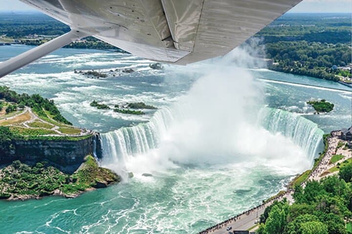 Niagara Falls Aerial Plane Tour — 2,500-Foot Views with iflyTOTO photo 1