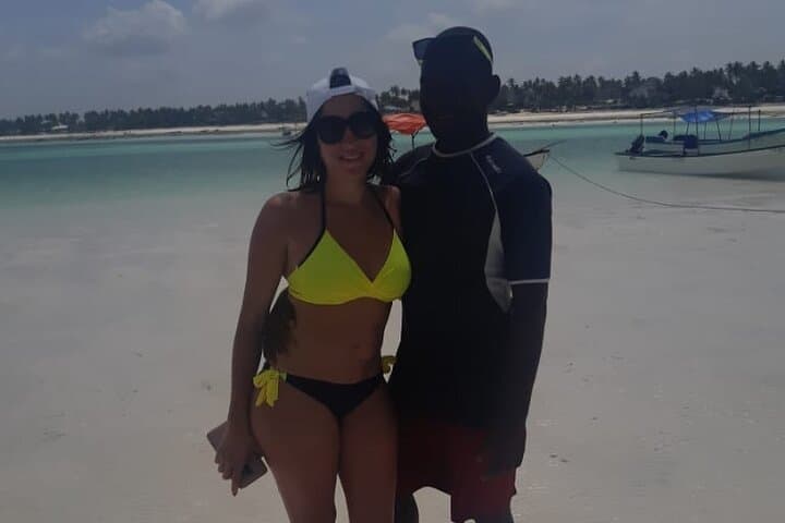 Blue Lagoon Snorkel, Starfish & The Rock Restaurant — Zanzibar Day Trip photo 4