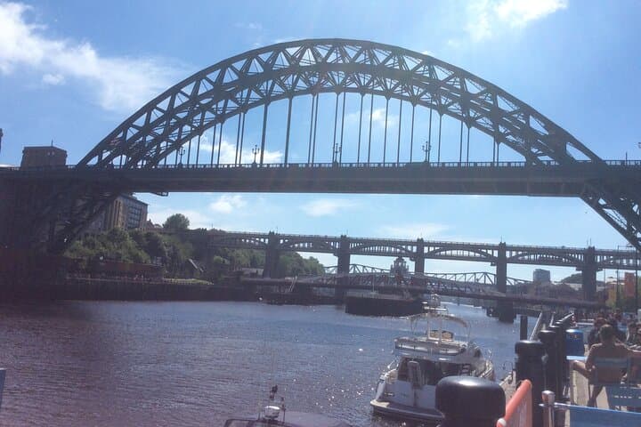 Newcastle Upon Tyne Day Walking Tour — Tyne Quayside, Grey Street & Cathedral Walk