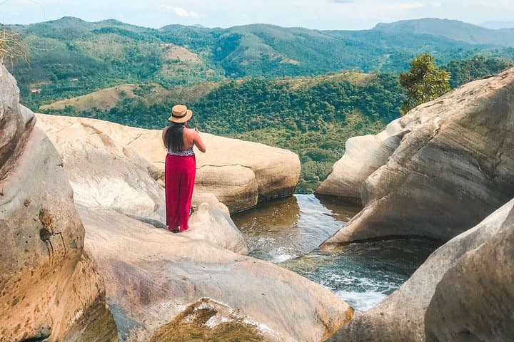 Arugam Bay to Ella Shuttle and Upper Diyaluma Waterfall Hike photo 3