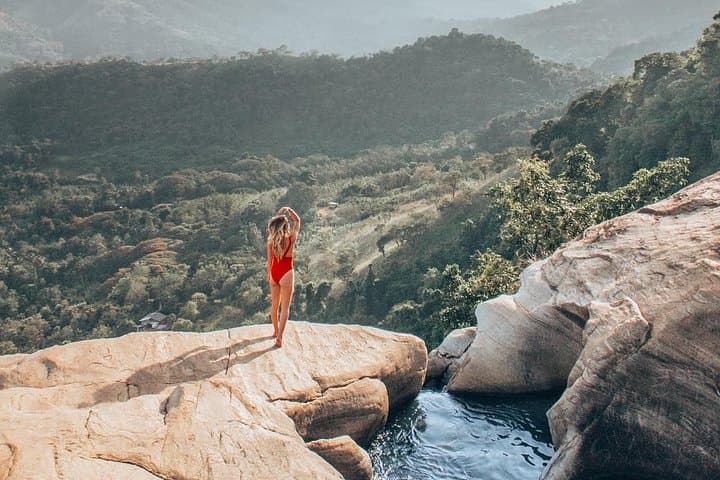 Arugam Bay to Ella Shuttle and Upper Diyaluma Waterfall Hike photo 5