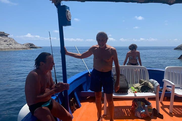 Fishing with a Local Fisherman: Ponza and Palmarola Boat Tour with Lunch
