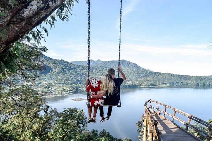 Discover North Bali: Ulun Danu, Handara Gate & Banyumala Waterfall Full-Day Guide photo 2