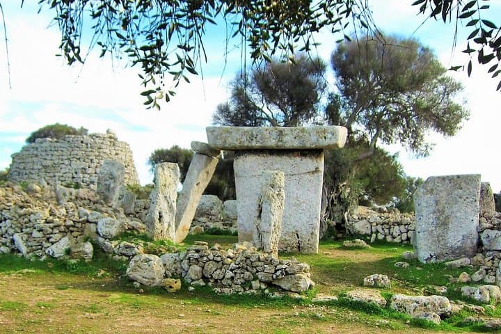 Half-Day Private Tour of Menorca: Binibeca, Cova d'en Xoroi & Talatí de Dalt photo 1
