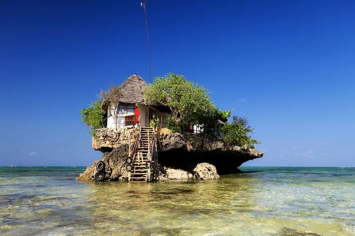 Blue Lagoon Snorkel, Starfish & The Rock Restaurant — Zanzibar Day Trip photo 6