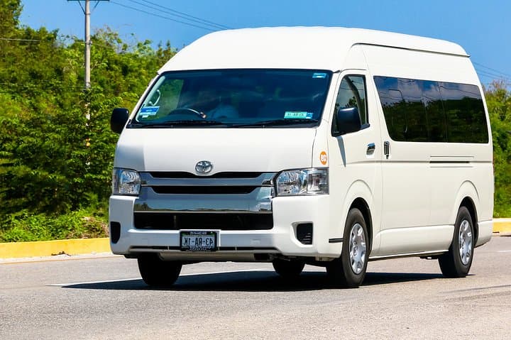 Kandy to Bentota Private Transfer: Scenic Expressway Drive with Stops photo 3