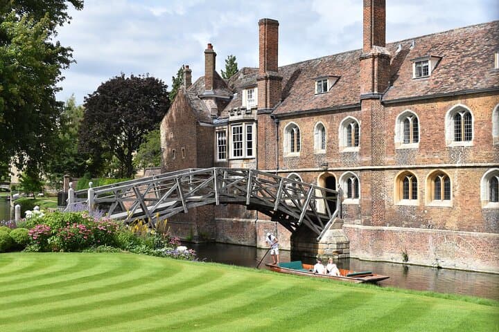 Private Cambridge Day Trip from London by Train — College Chapels, Botanic Gardens & The Backs photo 4