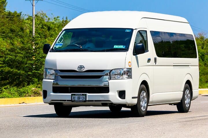 Colombo to Mirissa Private Transfer — Fast, Comfortable Ride to Sri Lanka’s South Coast photo 3