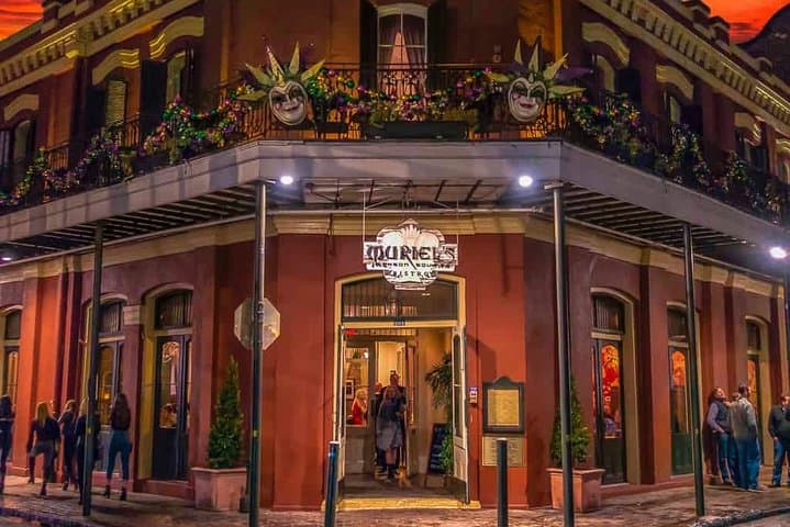 New Orleans Dark Side Tour: Ghosts, Voodoo & Bourbon Street Night Walk photo 6