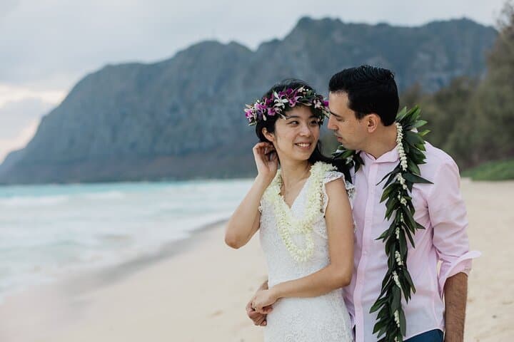 Capture Paradise: Hawaii Beach Photography Session photo 3