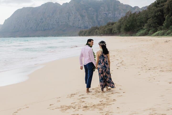 Capture Paradise: Hawaii Beach Photography Session photo 4