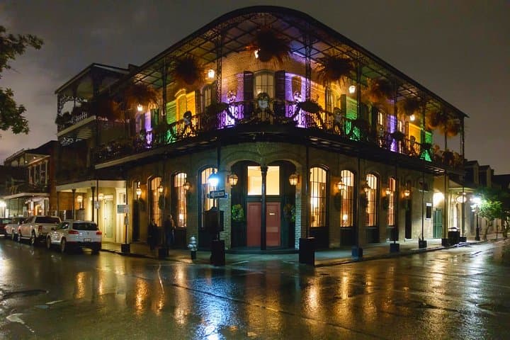 Unsolved Mysteries of New Orleans: Night Walking Ghost Tour in the French Quarter photo 5