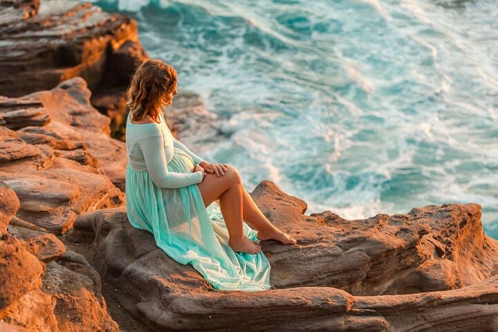 Golden-Hour Cliffs Photography with Diamond Head Views (Oahu) photo 2