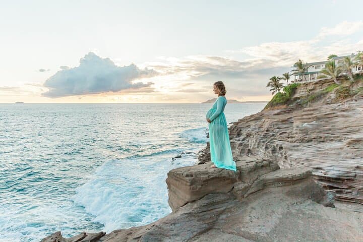 Golden-Hour Cliffs Photography with Diamond Head Views (Oahu)