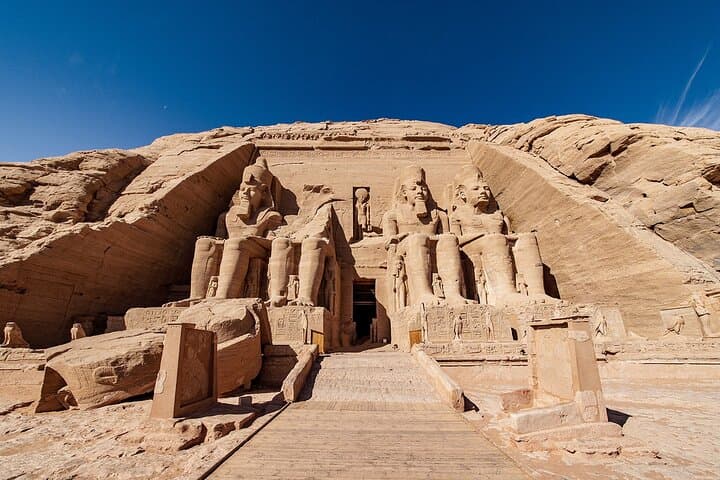 9-Day Classic Egypt Tour: Nile Cruise, Pyramids & Abu Simbel